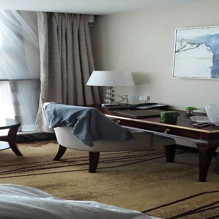 Xingzhou International Hotel 漢中市 エクステリア 写真