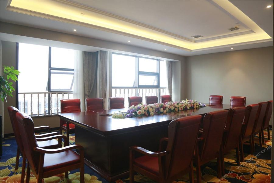 Xingzhou International Hotel 漢中市 エクステリア 写真